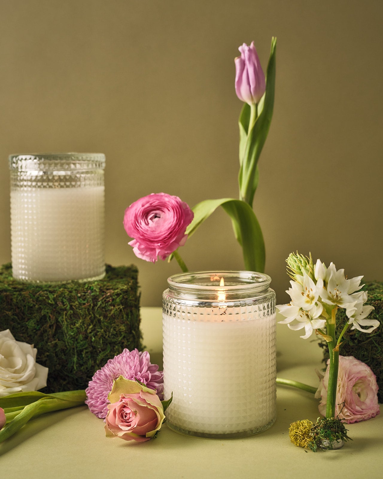 The Smell of Spring - Textured Glass Candle with Lid
