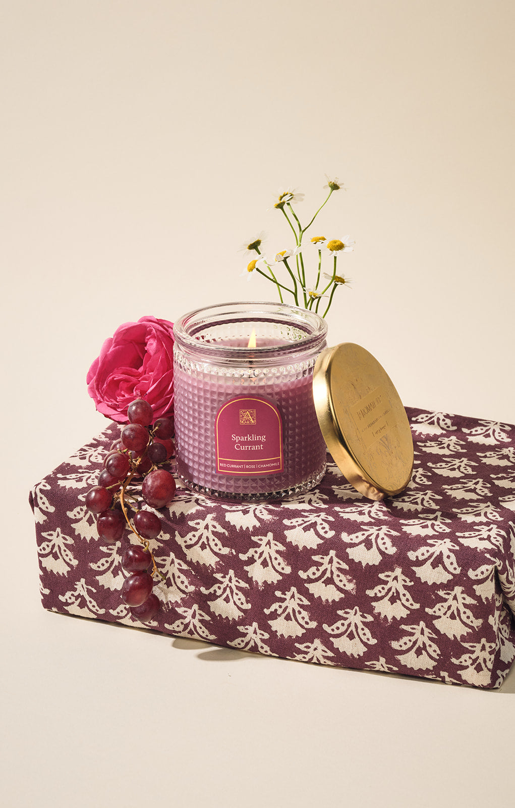 Sparkling Currant - Textured Glass Candle
