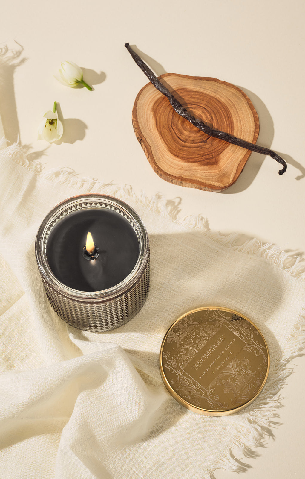 Smoked Vanilla & Santal - Textured Glass Candle
