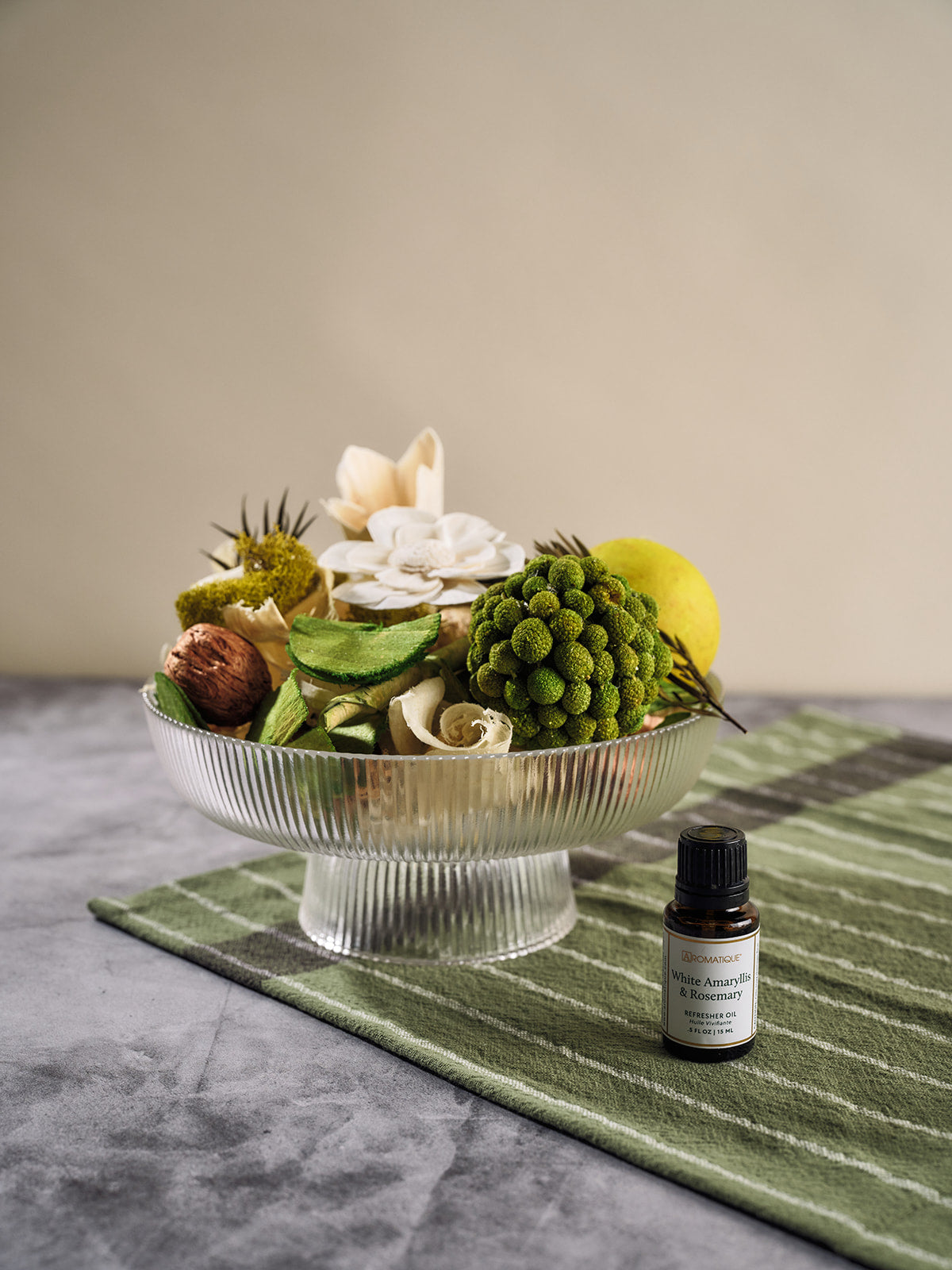 White Amaryllis & Rosemary - Refresher Oil