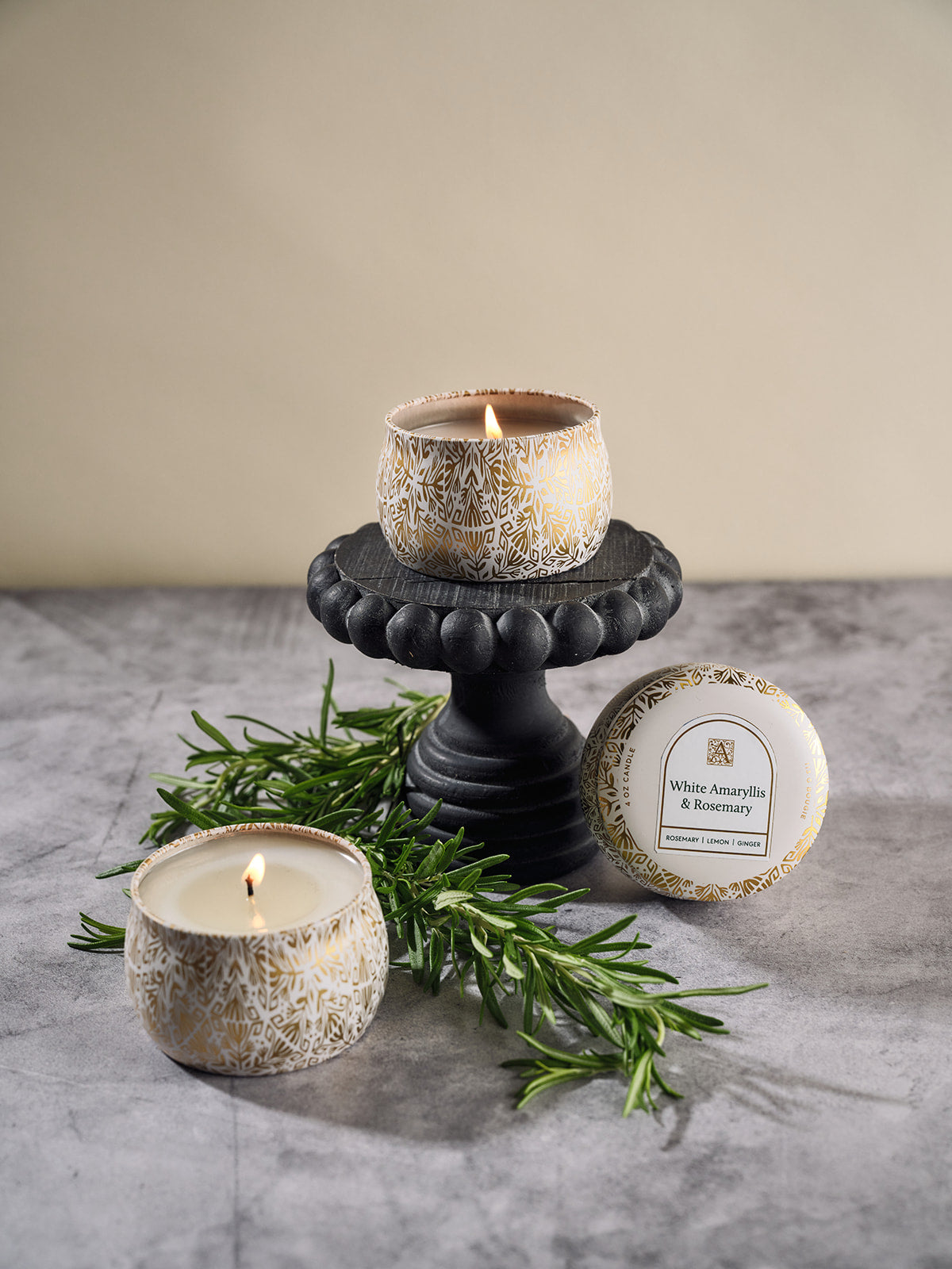White Amaryllis & Rosemary - Tin Candle