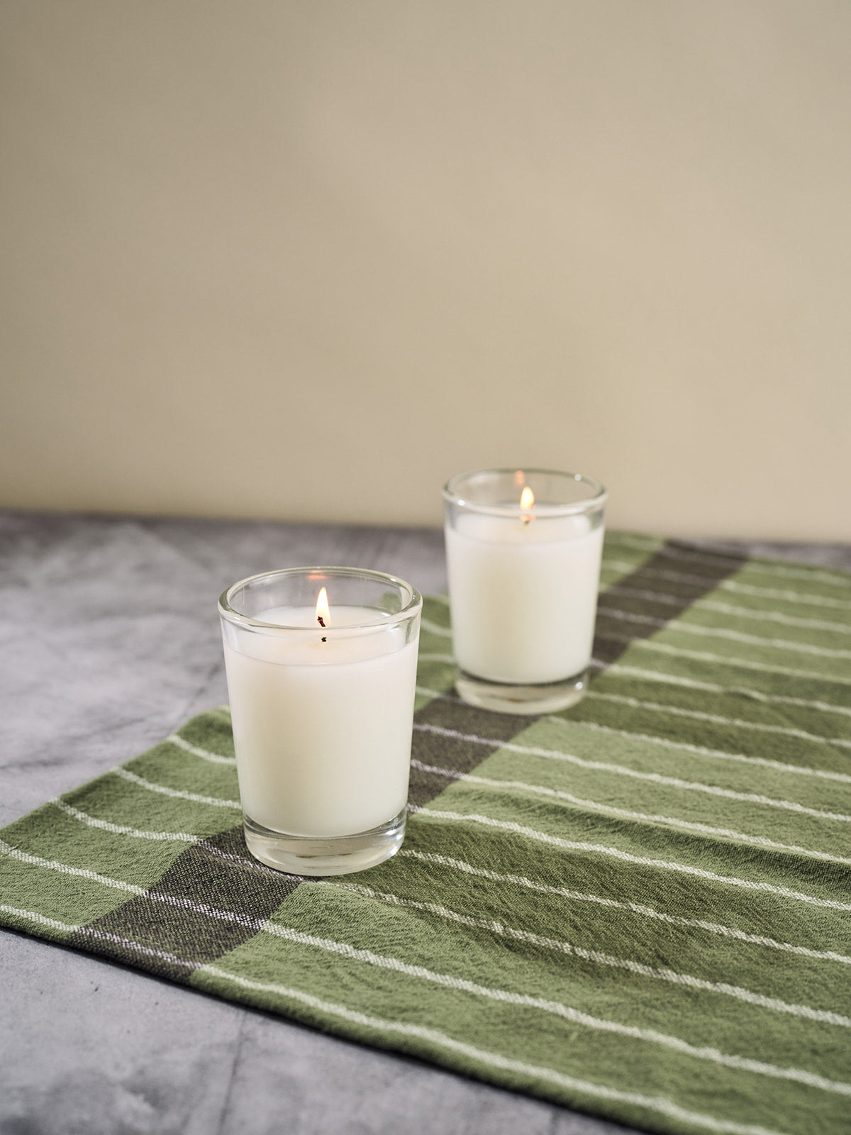 White Amaryllis & Rosemary - Votive Candle