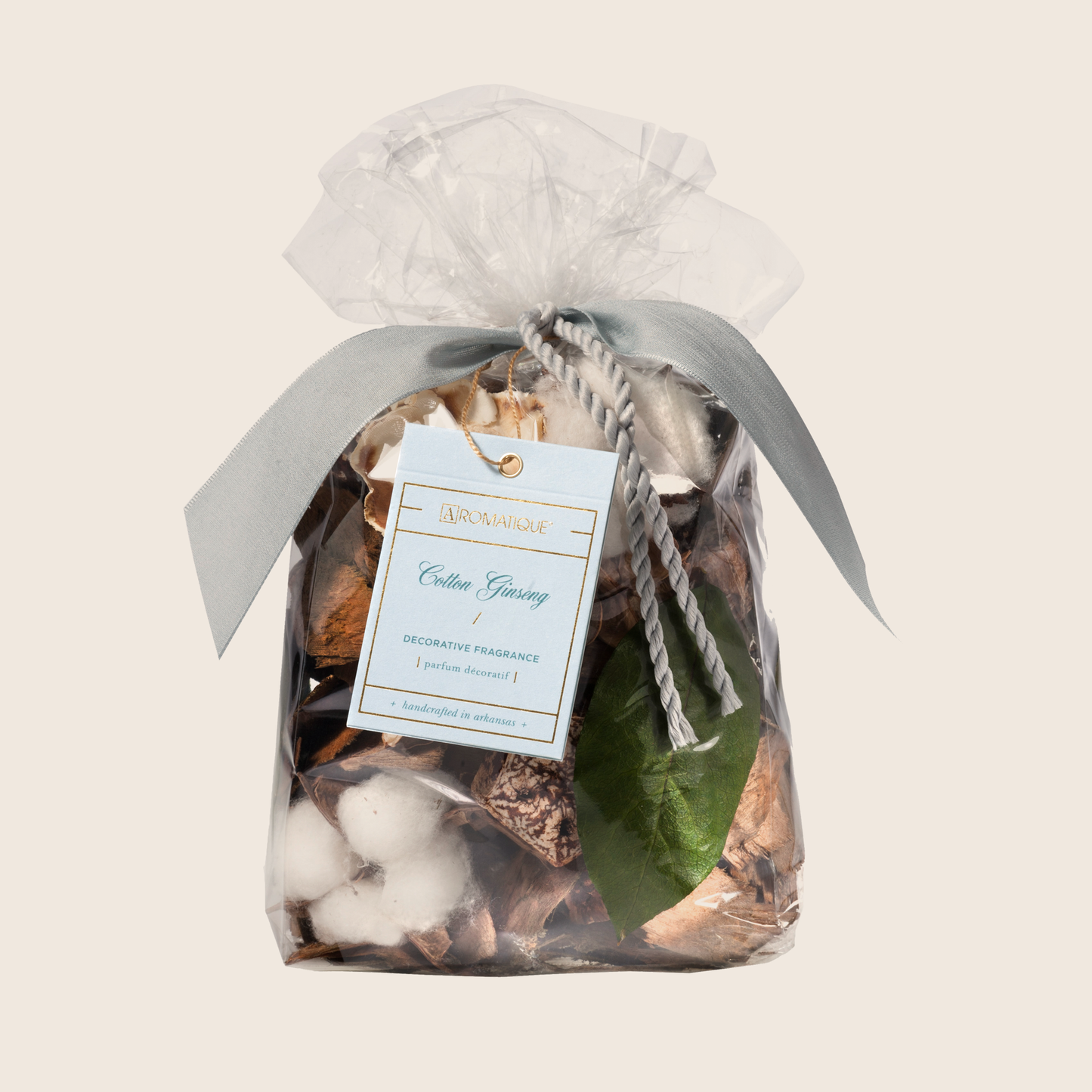 Cotton Ginseng Decorative Fragrance is the ideal fragrance in any space. The Standard Bag is our iconic Decorative Fragrance style. Using cotton pods, coco flowers, and lemon leaves, this decorative fragrance adds a light, natural touch to any space. Cotton Ginseng instantly refreshes a room with the aroma of freshly picked cotton blended with jasmine, eucalyptus, and lavender florals.
