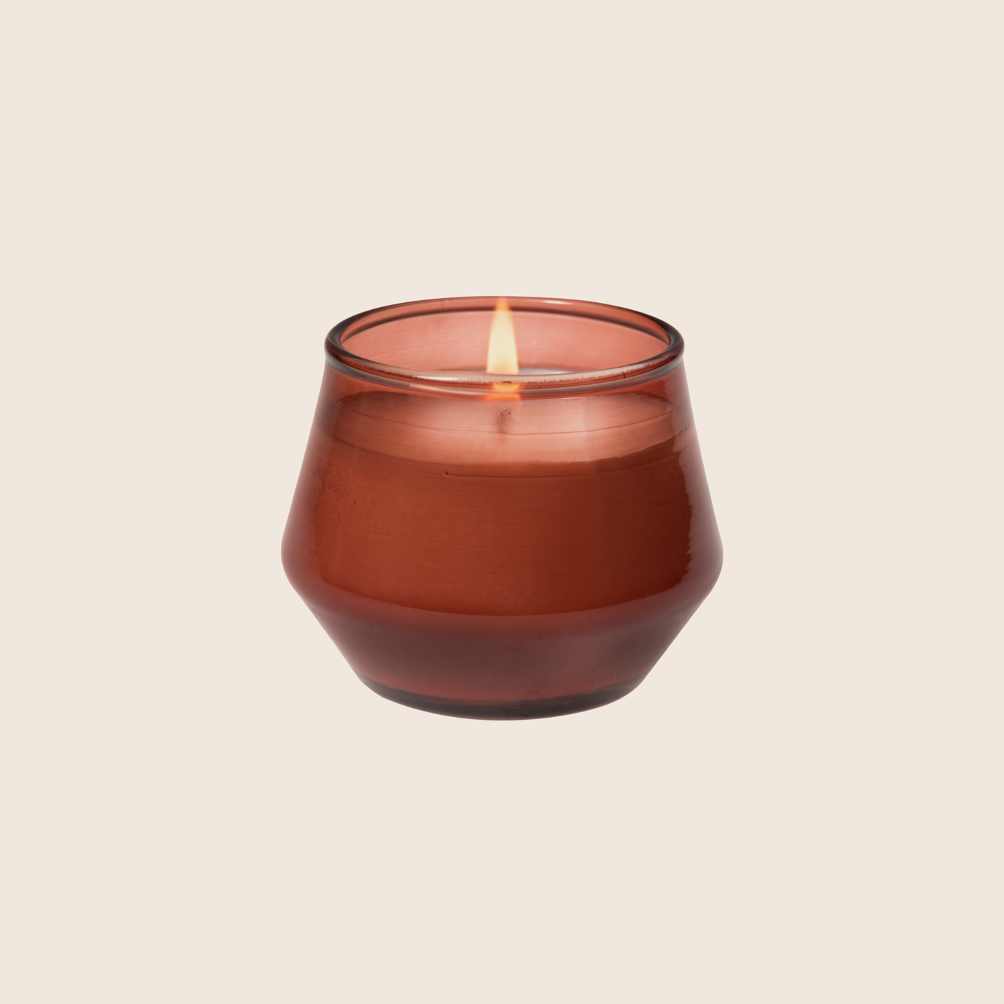 Load image into Gallery viewer, Blood Orange &amp;amp; Sake fills your space with tart blood orange and grapefruit topped with refreshing sake and undertones of green tea leaves. Using coconut blend wax and cotton core wicks encompasses the natural elements that the Urban Gardener values. The terra tinted glass candle is a unique, yet neutral vessel and allows this candle to be used anywhere. Blood Orange &amp;amp; Sake is the perfect everyday staple to bring outdoor inspirations inside.
